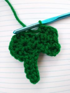 first-leaf-irish-flower-spring-crochet-pattern