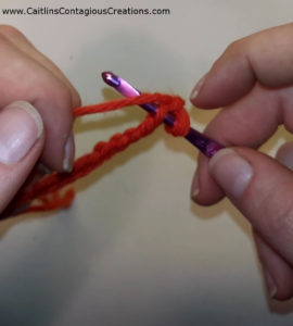 Single-crochet-stitch-lesson-for-beginners