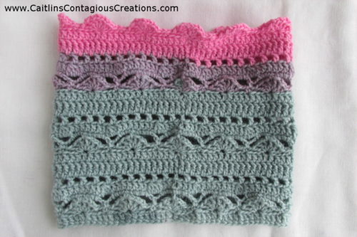 Bruinen Cowl Crochet Pattern Alteration. What was once a shawl pattern is now a neck warmer worked in the round! Check out the small adjustments I made to create this seamless crochet scarf alternative.