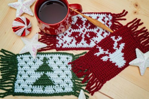 mug rug Quick Holiday Crochet Pattern